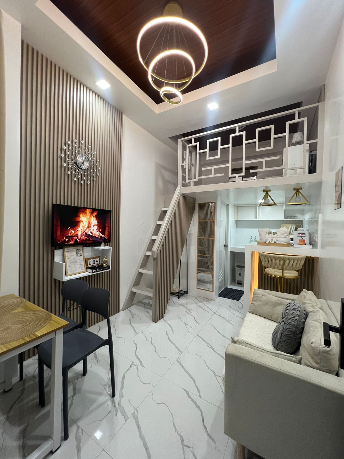Takiloft Unit 1 - Gray & Gold Loft
